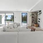 Exclusive And Elegance Villa Seni, Pool